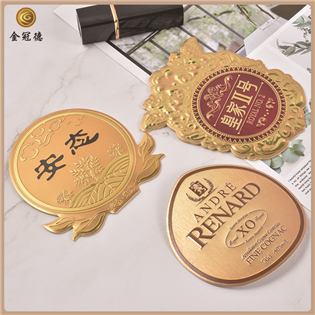 酒瓶金屬標(biāo)貼，酒盒包裝標(biāo)牌銘牌。